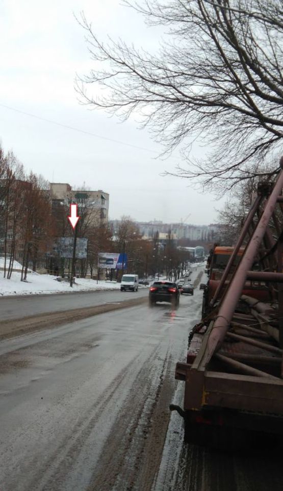 Фото рекламної площини за адресою вул. Свободи (біля буд. № 9Б)