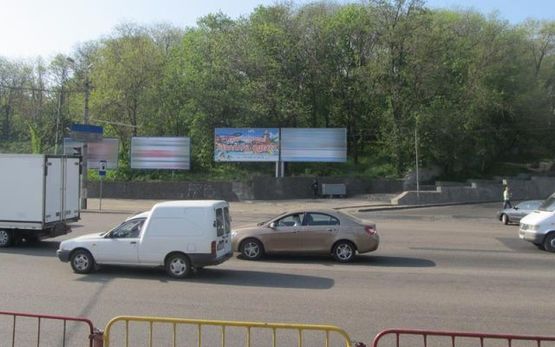 Фото рекламної площини за адресою Балковская ул., (Херсонский сквер)