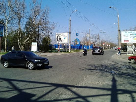 Фото рекламной плоскости по адресу Ул.Розы Люксембург (р-н супермаркета Оскар)