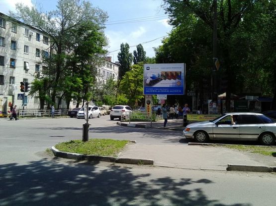 Фото рекламной плоскости по адресу Угол ул.Университетская и ул.Мира