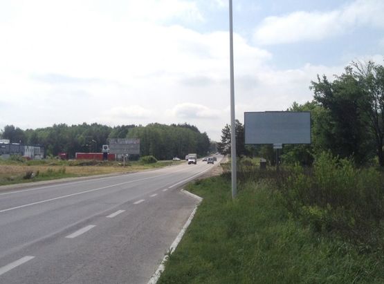 Фото рекламної площини за адресою М-10, Західний обхід м.Львова, км 0+400, Фуджікура Аутомотів, Сканія Львів, праворуч