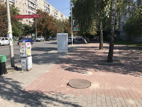 Фото рекламної площини за адресою ул.Европейская, на перекрестке с ул.Святошинская