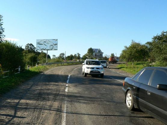 Фото рекламной плоскости по адресу Траса Н-09 Мукачево-Львів, с.Делятин, 11 км. до Яремче, виїзд в сторону Івано-Франківська, напрямок руху на Івано-Франківськ