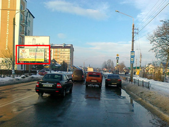 Фото рекламной плоскости по адресу Коновальця-Аеропорт