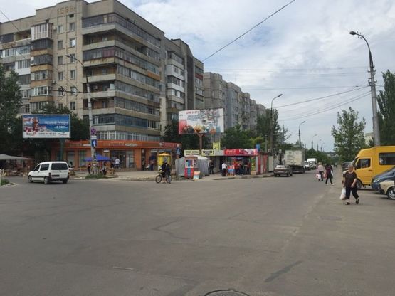 Фото рекламной плоскости по адресу Ул. Лавренева