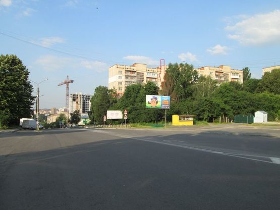 Фото рекламної площини за адресою вул. Свободи, 2а