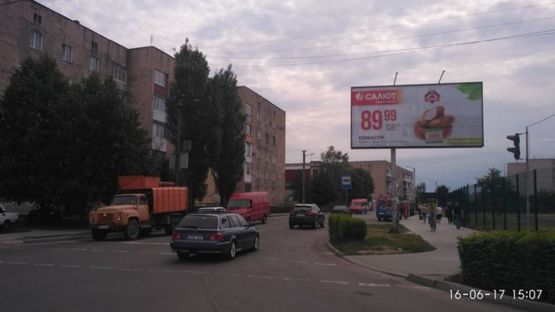 Фото рекламної площини за адресою м.Ковель, на куті Володимирської-Незалежності