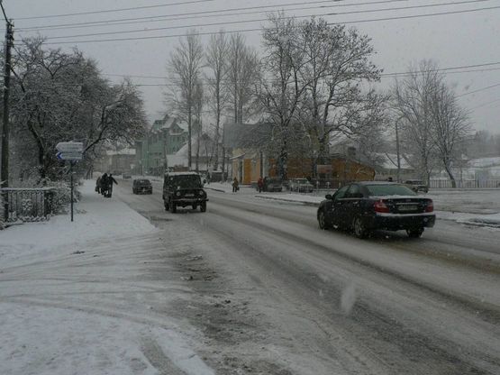 Фото рекламної площини за адресою Траса Н-09 Мукачево-Львів, центр міста, автовокзал, АЗС УкрНафта, напрямок руху на Буковель