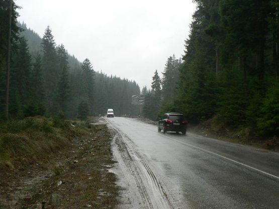 Фото рекламной плоскости по адресу Траса Н-09 Мукачево-Львів, дорога на Буковель (с.Поляниця), 4 км 400 м до Буковеля, напрямок руху на Буковель