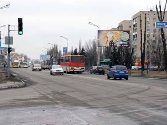Фото рекламной плоскости по адресу ул. Днепровская - ул.Богуна Ивана (Горветка, ЦЕНТР)
