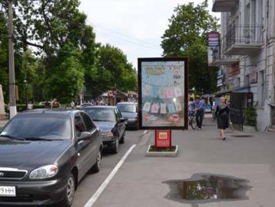 Фото рекламної площини за адресою ул.Шевченко-Центральная (ТЦ ГулливерБ,ЦЕНТР)