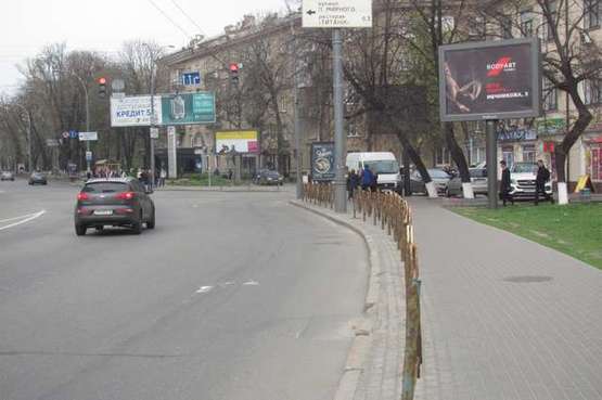 Фото рекламної площини за адресою Алмазова Генерала вул. (Кутузова вул.), №43/11 - Цитадельна вул. (в напр. пл.Слави №3)