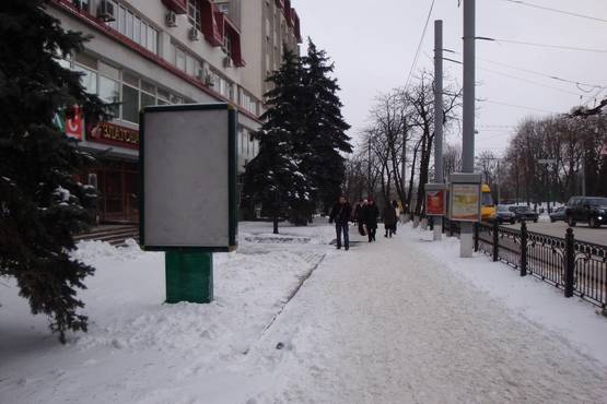 Фото рекламной плоскости по адресу Красная площадь(остановка)