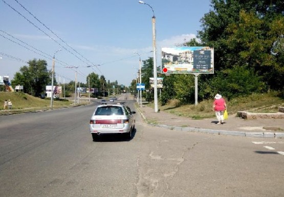 Фото рекламной плоскости по адресу Одесcкая ул. - Сумгаитская ул.
