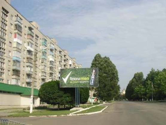 Фото рекламной плоскости по адресу м-н "Фаворит", пр. Победы, 30