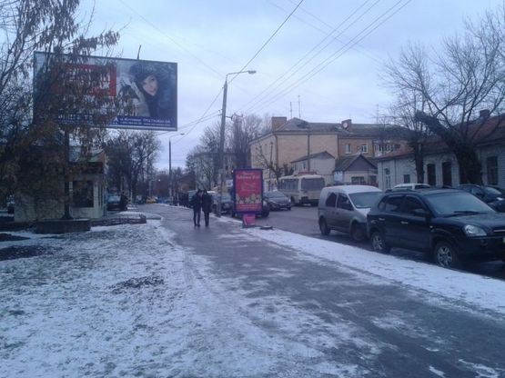 Фото рекламної площини за адресою Князей Острожских ул.,63 (віділення «Укргазбанк», м-н «Бірвіль»)