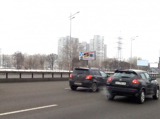 Фото рекламної площини за адресою пр.Бажана (между ст.м."Харьковская и ст.м."Поздняки")-в центр