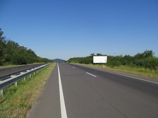 Фото рекламной плоскости по адресу Автодорога "Киев-Чоп", 1000 м от перехрестя  в смт. Середнє