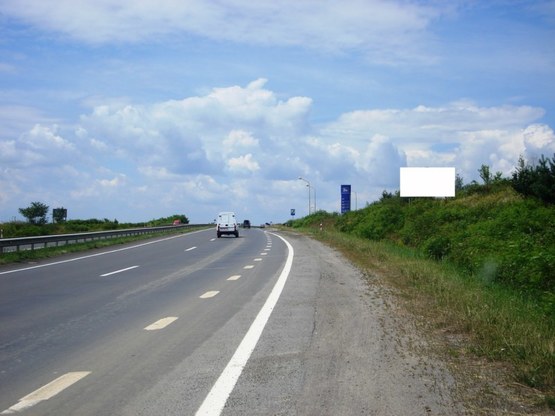 Фото рекламной плоскости по адресу Автодорога "Київ-Чоп", 150 м перед в"їздом на АЗС «Автопорт-Чоп»