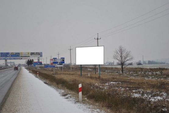 Фото рекламной плоскости по адресу Автодорога "Київ-Чоп", 100 м до стелли, м. Ужгород