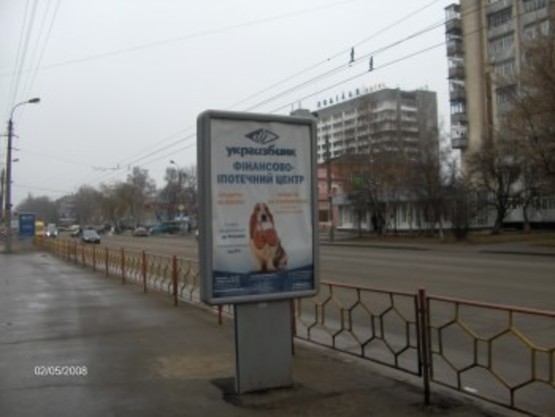 Фото рекламной плоскости по адресу Шевченко 29 (супермаркет "Сільпо")