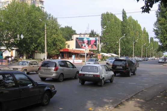 Фото рекламной плоскости по адресу Ивана и Юрия Липы ул., 6 - Филатова ул., 60/1