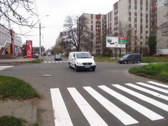 Фото рекламной плоскости по адресу Надпільна вул. (Ільїна вул.) - Добровольського вул.