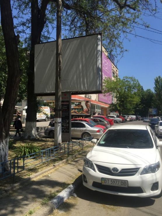 Фото рекламной плоскости по адресу ул.Маяковского (р-н супермаркета Альф)