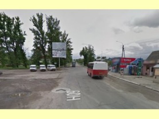 Фото рекламной плоскости по адресу вул.Соборна, перехрестя вул.Комарова нижній