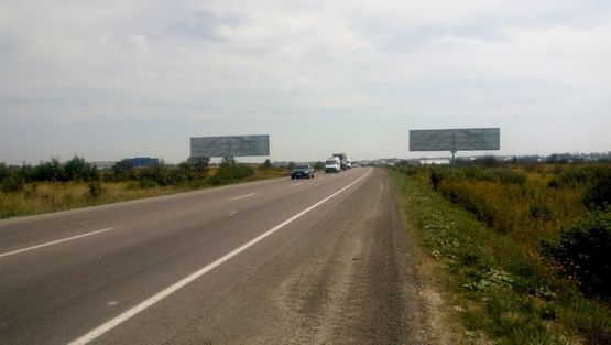 Фото рекламной плоскости по адресу М-10, Західний обхід м. Львова, км 14+100, King Cross Leopolis, Епіцентр, Арена Львів, ліворуч