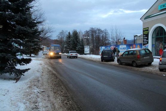 Фото рекламной плоскости по адресу Траса Н-09 Мукачево-Львів, Свободи, РЕМ,  Гастроном Яремче, напрямок руху на Івано-Франківськ