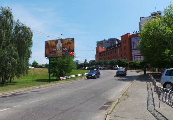 Фото рекламної площини за адресою Дегтяревская ул., поворот с Довженко ул.