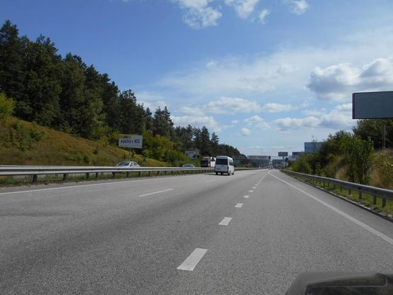 Фото рекламной плоскости по адресу с. Стоянка, траса М-06 Київ-Чоп (Житомир), км 22+800 право