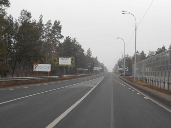 Фото рекламной плоскости по адресу Конча-Заспа, траса Р-02, км 29+050 право, котедж. містечко "РОМАНОВО", комплекс "Сезони SPA", ресторан "Giardino", супермаркет "Wine Time"