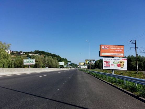 Фото рекламної площини за адресою Дніпровське шосе, поворот на с. Лісники, траса Н-01 "Київ-Знам'янка", км 20+650 ліво