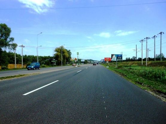 Фото рекламной плоскости по адресу Дніпровське шосе, траса Н-01 "Київ-Знам'янка", км 22+700 ліво