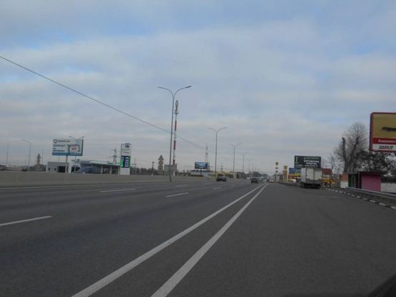 Фото рекламной плоскости по адресу с. Чабани, траса М-05 Київ-Одеса, км 17+030 право