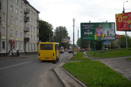 Фото рекламної площини за адресою Городоцька вул. - Сяйво вул. (від центру)