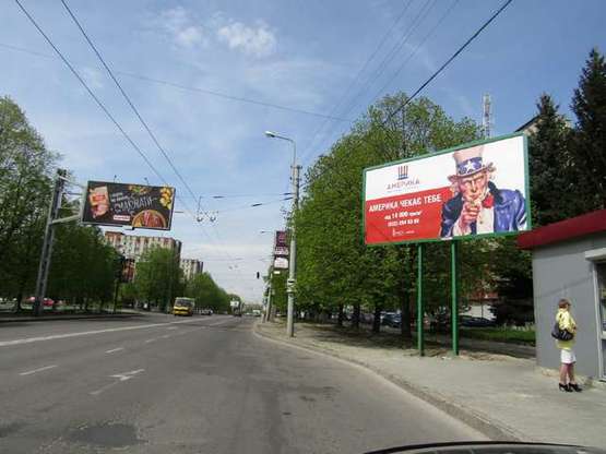 Фото рекламной плоскости по адресу Володимира Великого вул., 52 - Василия Симоненко вул.