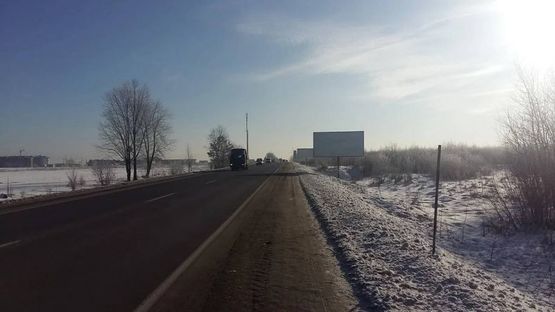 Фото рекламной плоскости по адресу Об'їзна М-10, З.О. м. Львова, біля Trans Service-1 в сторону ТРЦ King Cross Leopolis 