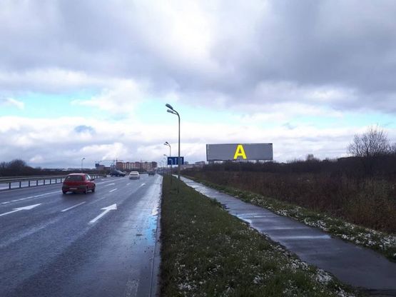 Фото рекламной плоскости по адресу Т-14-16 Львів-Пустомити-Мединичі, вул.Кульпарківська, біля заправки SOCAR в сторону ТРЦ Victoria Gardens