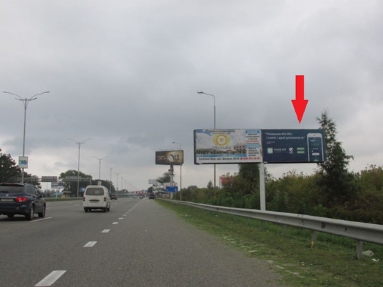 Фото рекламної площини за адресою Бориспольская трасса в г.Киев (32+900, 200м. от заправки Shell), правая