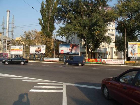 Фото рекламної площини за адресою просп. Свободы (ул.60л.Октября), 8а, перекр. с ул. Троицкой (Красина) и ул. Хорольской, возле Электростанции, напротив супермаркета «АТБ»