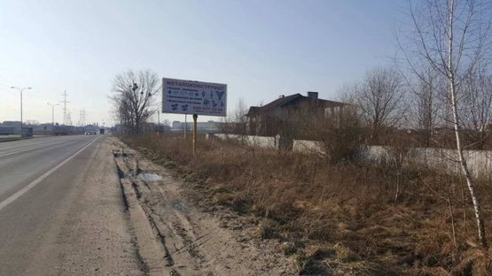 Фото рекламної площини за адресою с.Липини Окружна навпроти Епіцентру