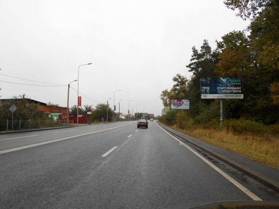 Фото рекламной плоскости по адресу смт. Гостомель, траса М-07 Київ-Ковель, км 21+800 право