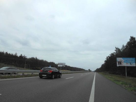 Фото рекламной плоскости по адресу Новообухівська трасаБіля зал.станції "Нові Безрадичі"; 36+250 ліворуч