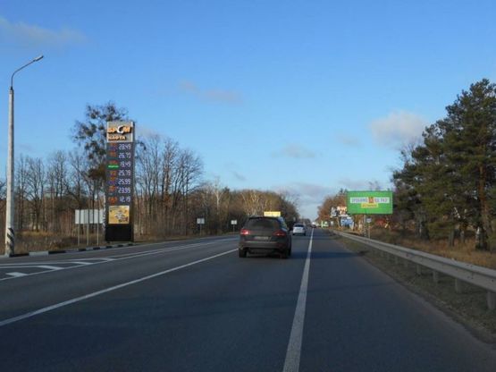 Фото рекламной плоскости по адресу м. Буча, траса М-07, км 32+000 праворуч,  навпроти АЗК  "БРСМ", ЖК "Форест Ленд"
