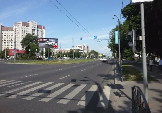 Фото рекламной плоскости по адресу Московский пр. - Морозова ул. (в центр)
