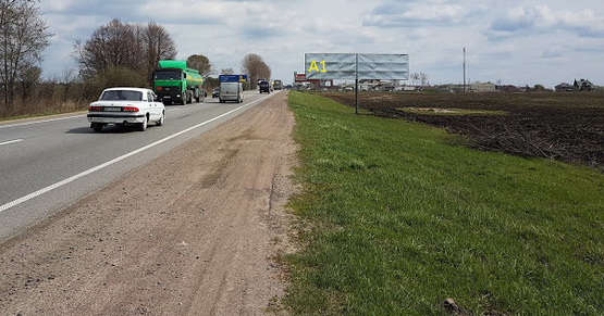 Фото рекламної площини за адресою Обїздна М-06, Київ-Чоп, біля Лео Кераміка в сторону Пасіки-Зубрицькі (лівий)