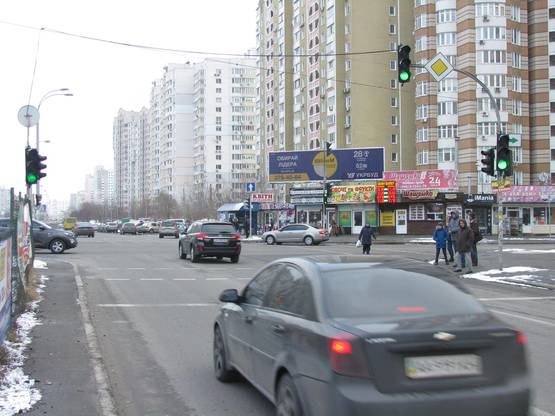Фото рекламной плоскости по адресу Ахматовой вул., / Урлівська вул., 16/37 ліва